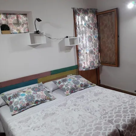 Casita Rustica De Invitados Sellent (Valencia)